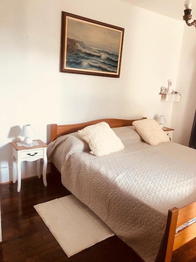 B. Ela Bed & Breakfast *